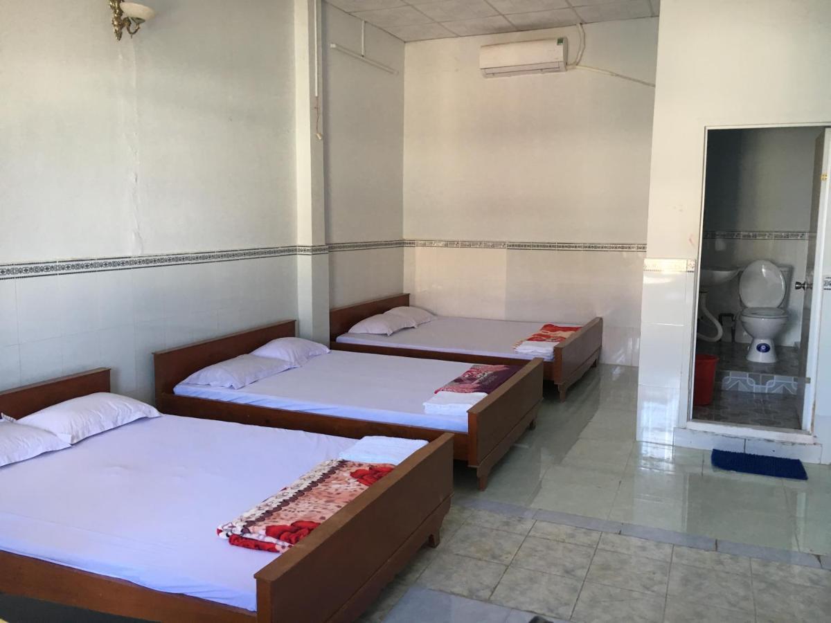 Hotel Khach San Thien Phuc Cà Mau Esterno foto