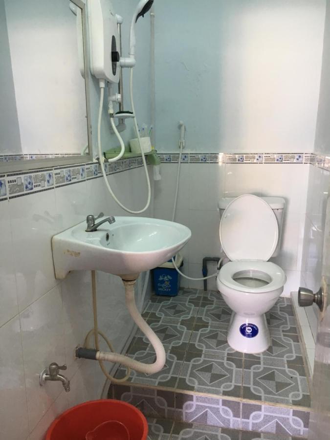 Hotel Khach San Thien Phuc Cà Mau Esterno foto